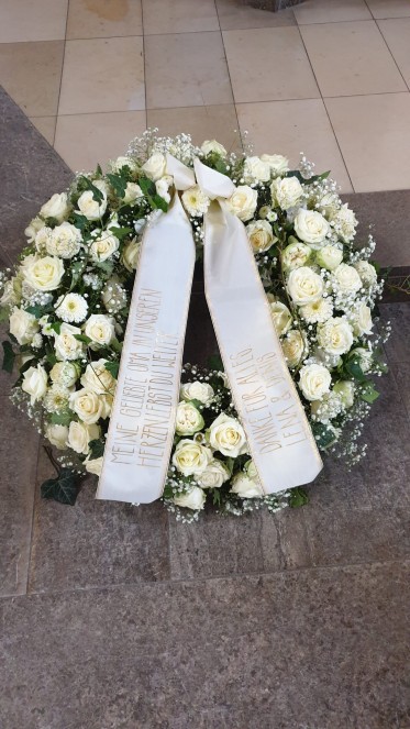 Trauerkranz weiß grün